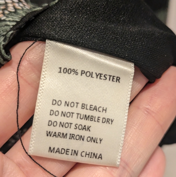 Ivy City Co Holly Berry Dress *BUNDLE* - Picture 8 of 8